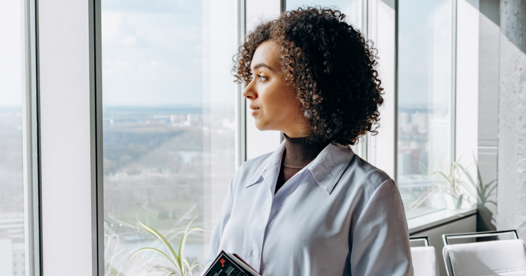 8 quiet signs you’ve stopped living for other people and started living for yourself