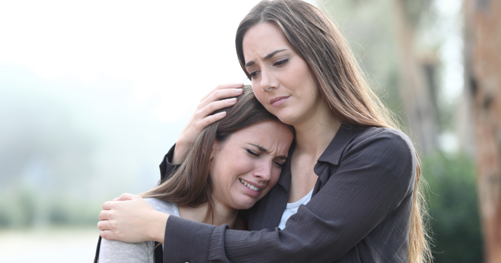 9 qualities of a truly good woman that show up in how she treats people who can’t help her