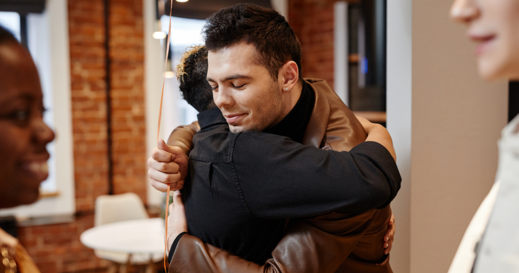 8 signs someone has genuinely forgiven you, even if they never said so