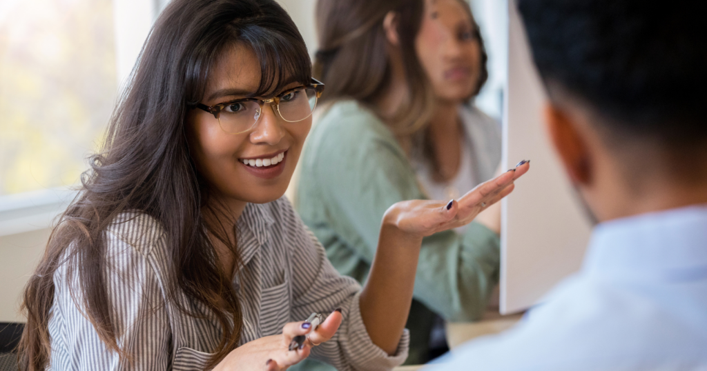If someone secretly looks down on you, they’ll usually display these 7 behaviors